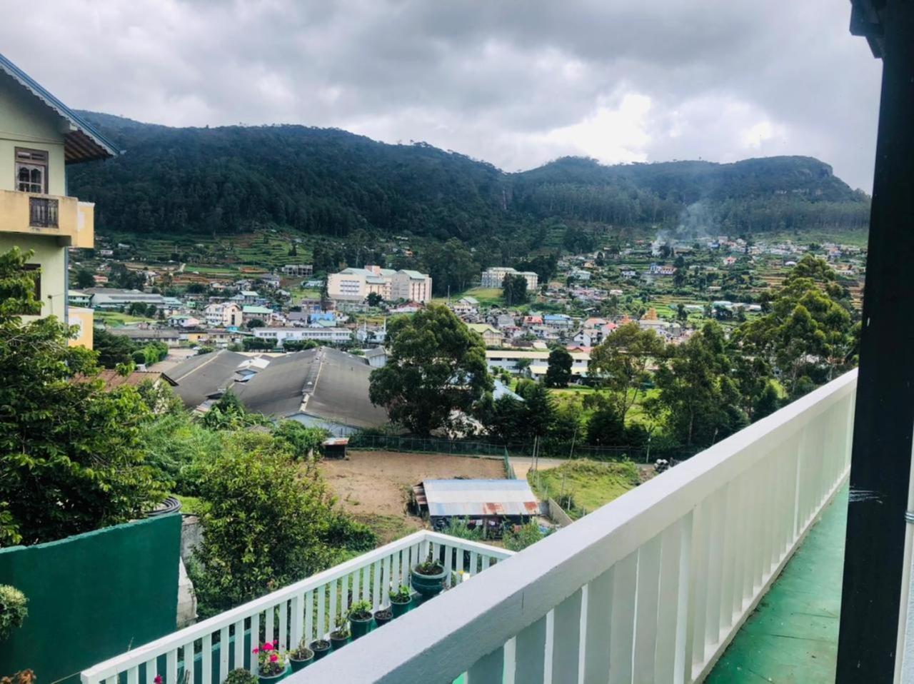 Hikers Inn Nuwara Eliya Dış mekan fotoğraf