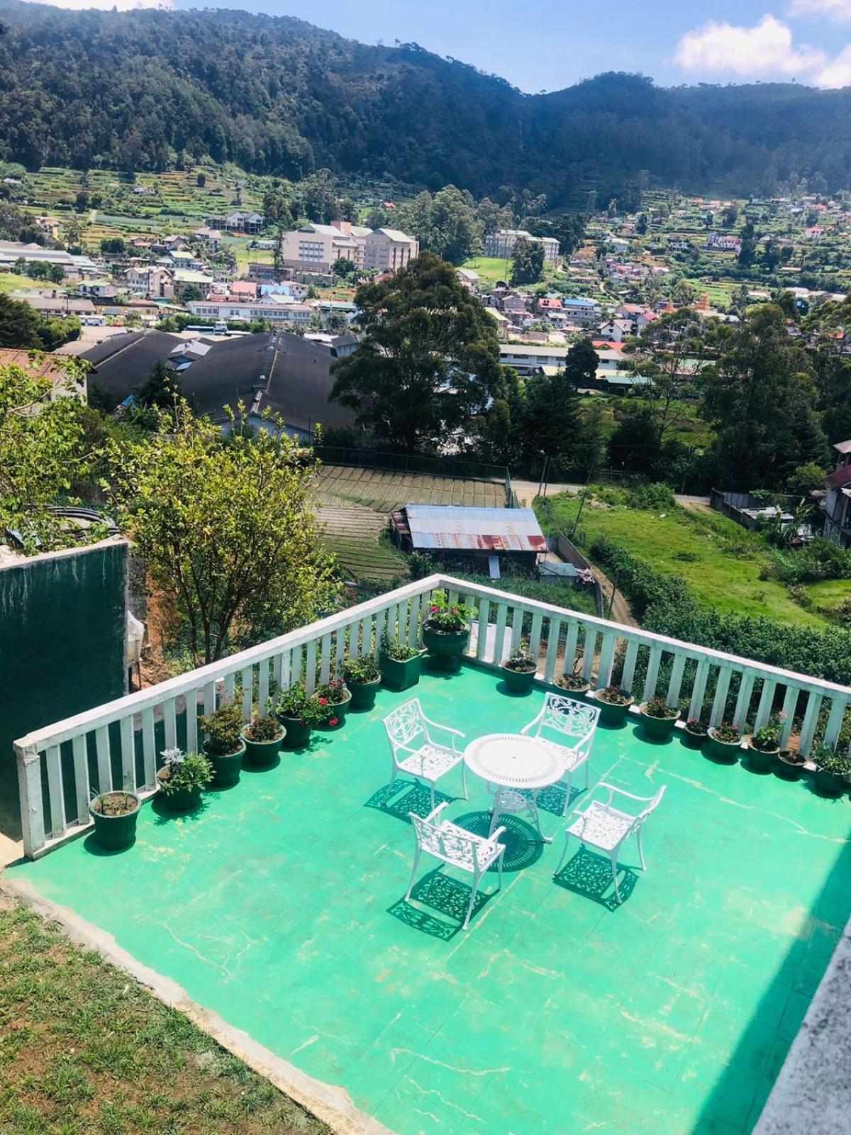 Hikers Inn Nuwara Eliya Dış mekan fotoğraf